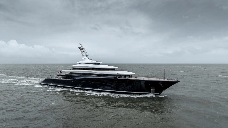 Landmark 119m fuel-cell Feadship superyacht Project 821 on sea trials