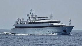 Iconic 65m Nicolini superyacht Adamas V joins market