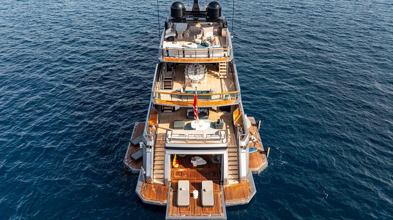 45m Sanlorenzo motor yacht Pandion Pearl for sale