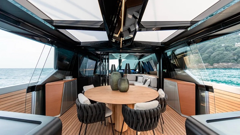 This New 70-Foot Weekend Cruiser Has a Salon That Doubles as a Solarium