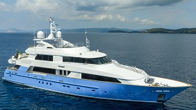 $1M price drop on 40m Palmer Johnson yacht 4*Puppies