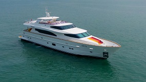 30m Horizon motor yacht Victorious sold