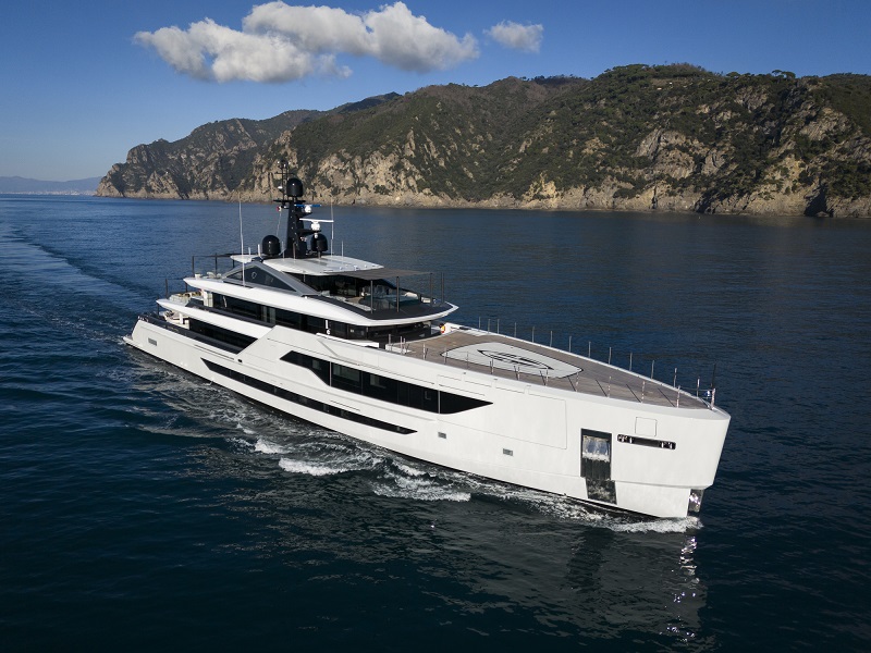 A Closer Look at Tankoa Yachts 58m Diamond Binta