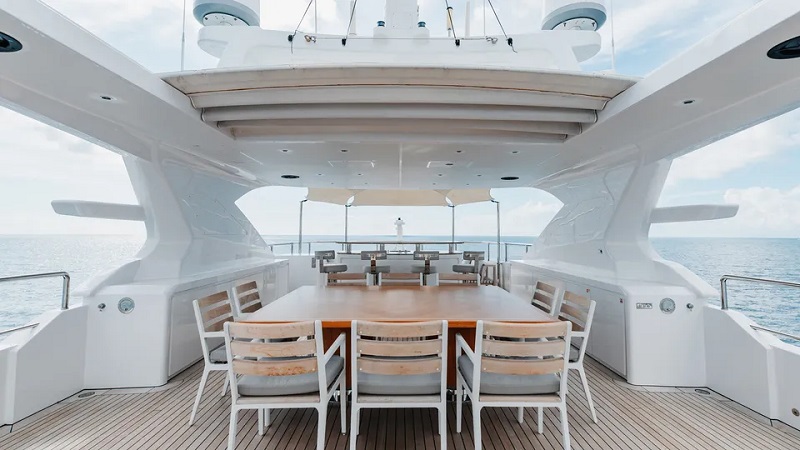 Further 500k price drop on Benetti's 35m motor yacht Abbentures III