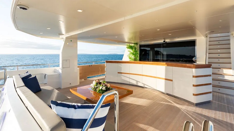 32m Mengi Yay motor yacht Nyla rejoins market 32m Mengi Yay motor yacht Nyla rejoins market