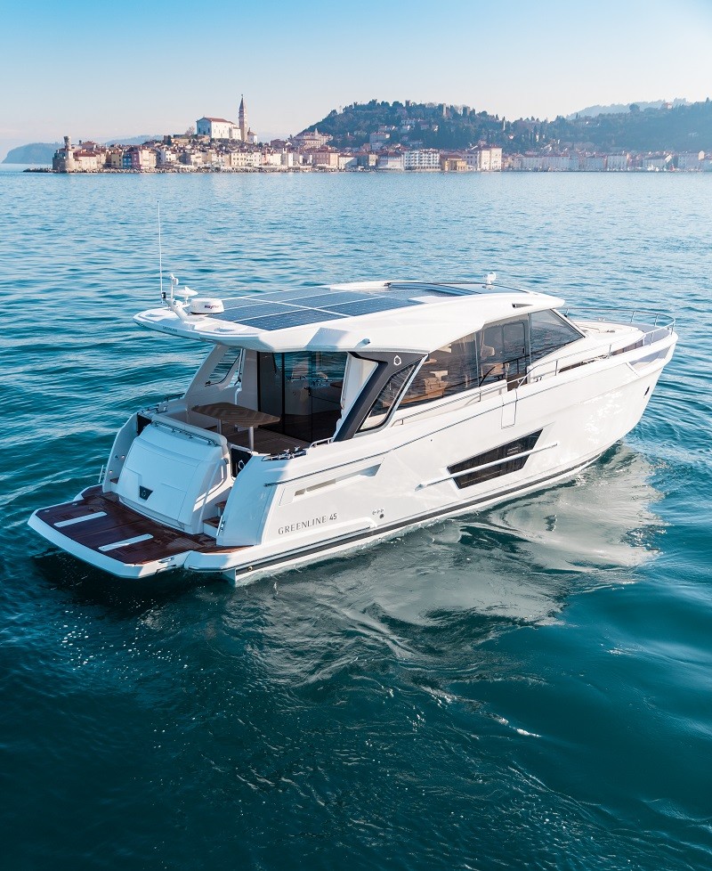 Greenline Yachts Completes First Crypto Transaction for Sale of Greenline 45 Coupe yachtharbour.com