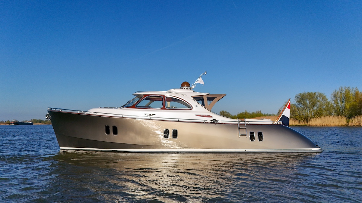 Refurbished Zeelander Z44 Once Owned by Adriana Lima Returns to Market