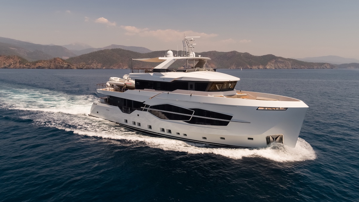 Numarine Expands XP Series with New 37XP and 26XP Launches