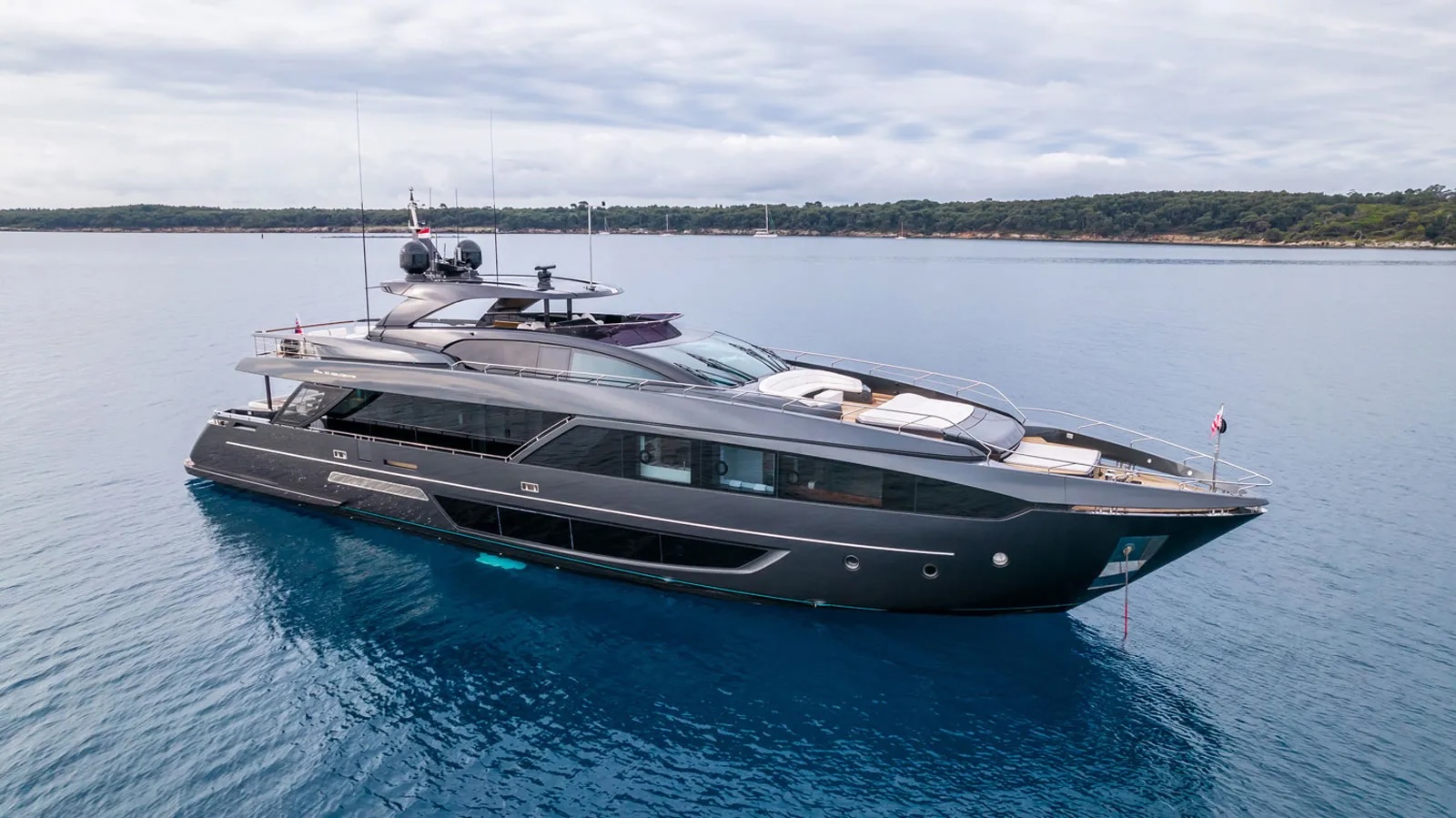34m Riva 110 Dolcevita motor yacht Onyx sold