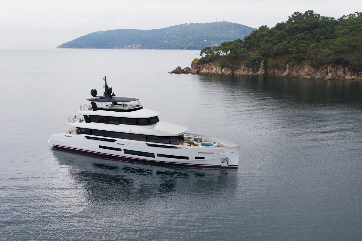 Sirena Yachts Unveils Details of New Sirena 118
