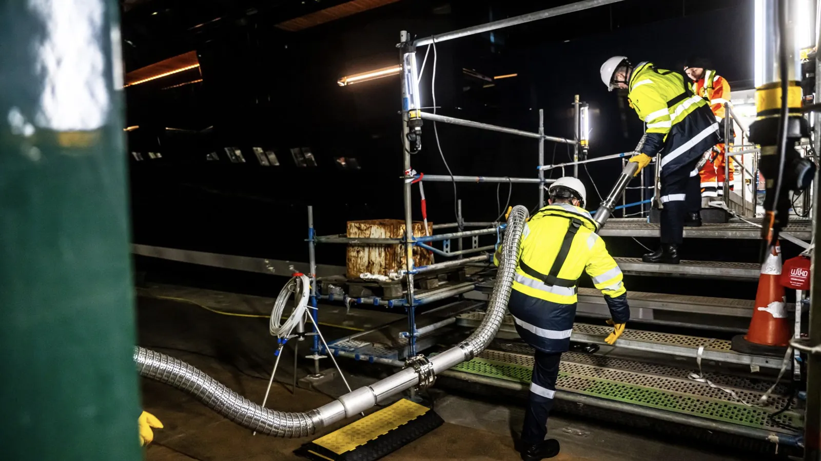 119m Feadship superyacht Breakthrough first to receive liquid hydrogen bunkering in the Netherlands