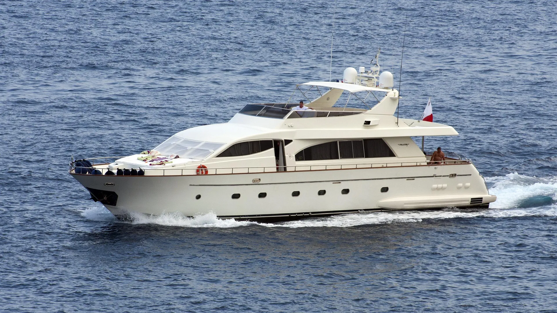 Badly damaged 26m Falcon yacht UAI salvaged in Miami