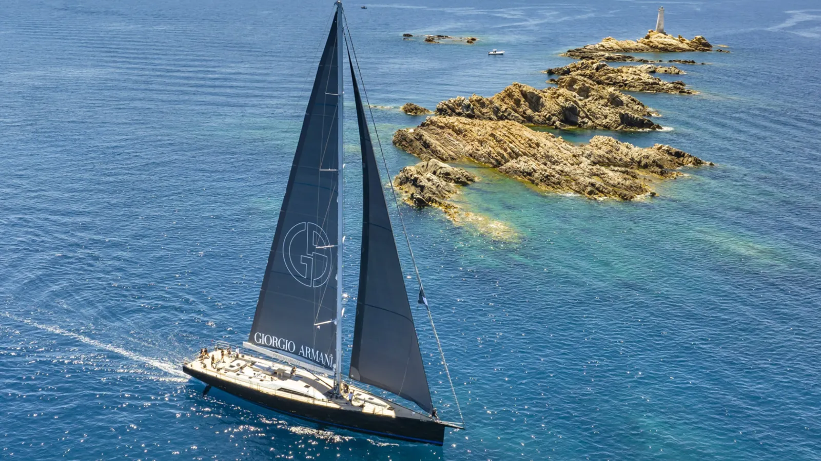 Moat and Gelliceaux awarded top honours at 2025 Giorgio Armani Superyacht Regatta