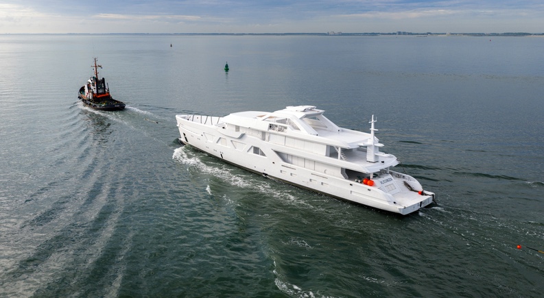 New Amels 60 Arrived in Vlissingen for Outfitting