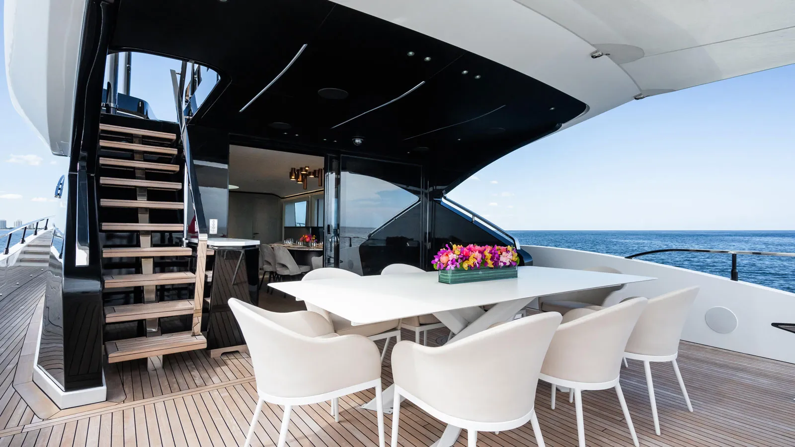 32m Mangusta 104 REV motor yacht Jacqpot sold