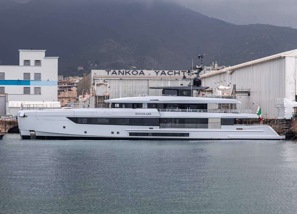 45m Tankoa Yachts Singolare Hits the Water in Genoa