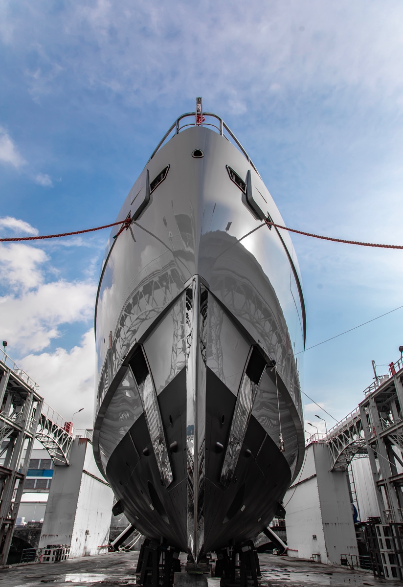 45m Tankoa Yachts Singolare Hits the Water in Genoa