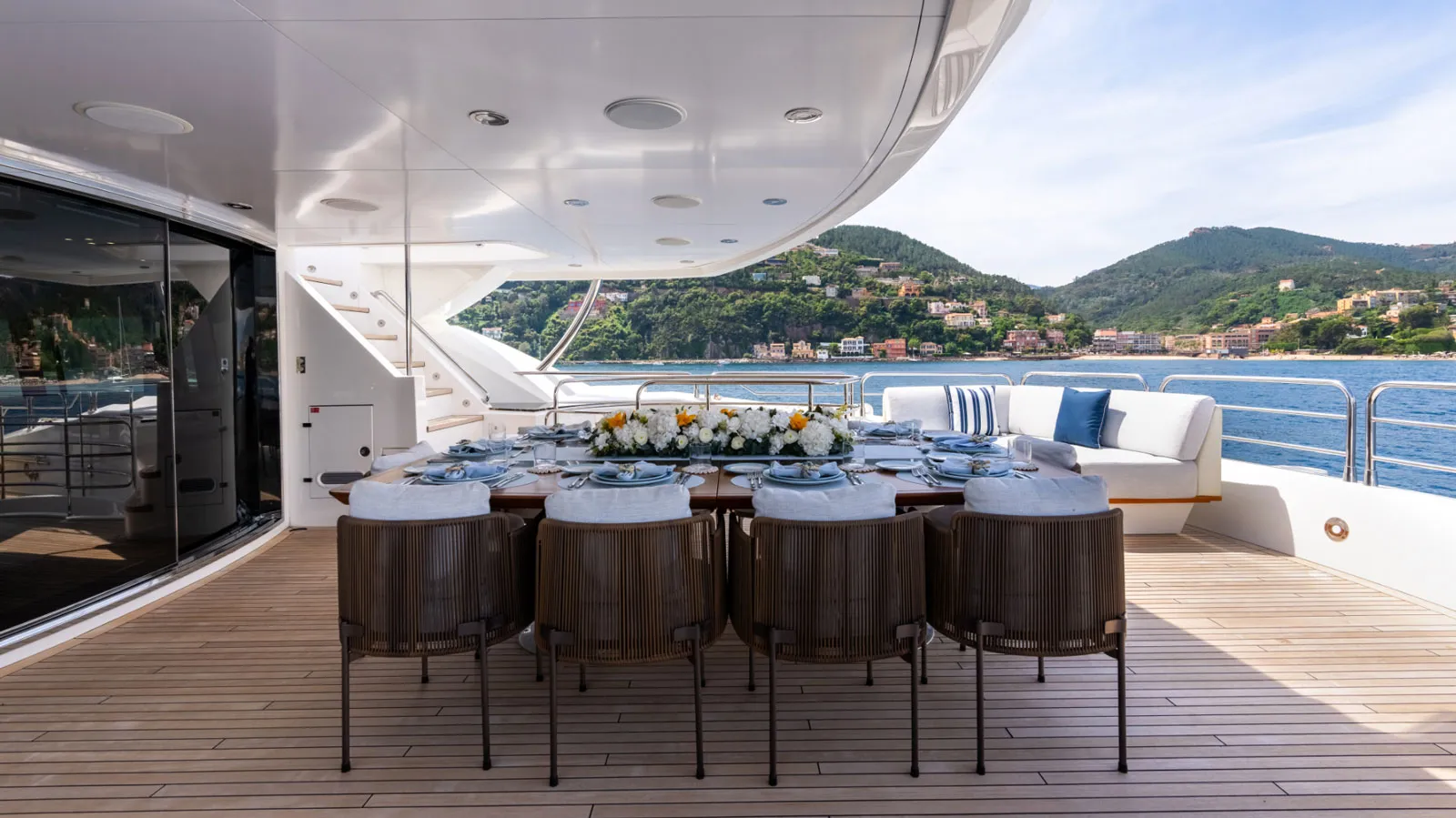 40m Sunseeker motor yacht Anya listed for sale under JCA