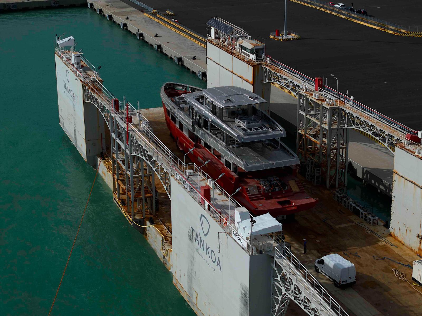 First Tankoa-Built Hull from Civitavecchia Facility Arrives in Genoa