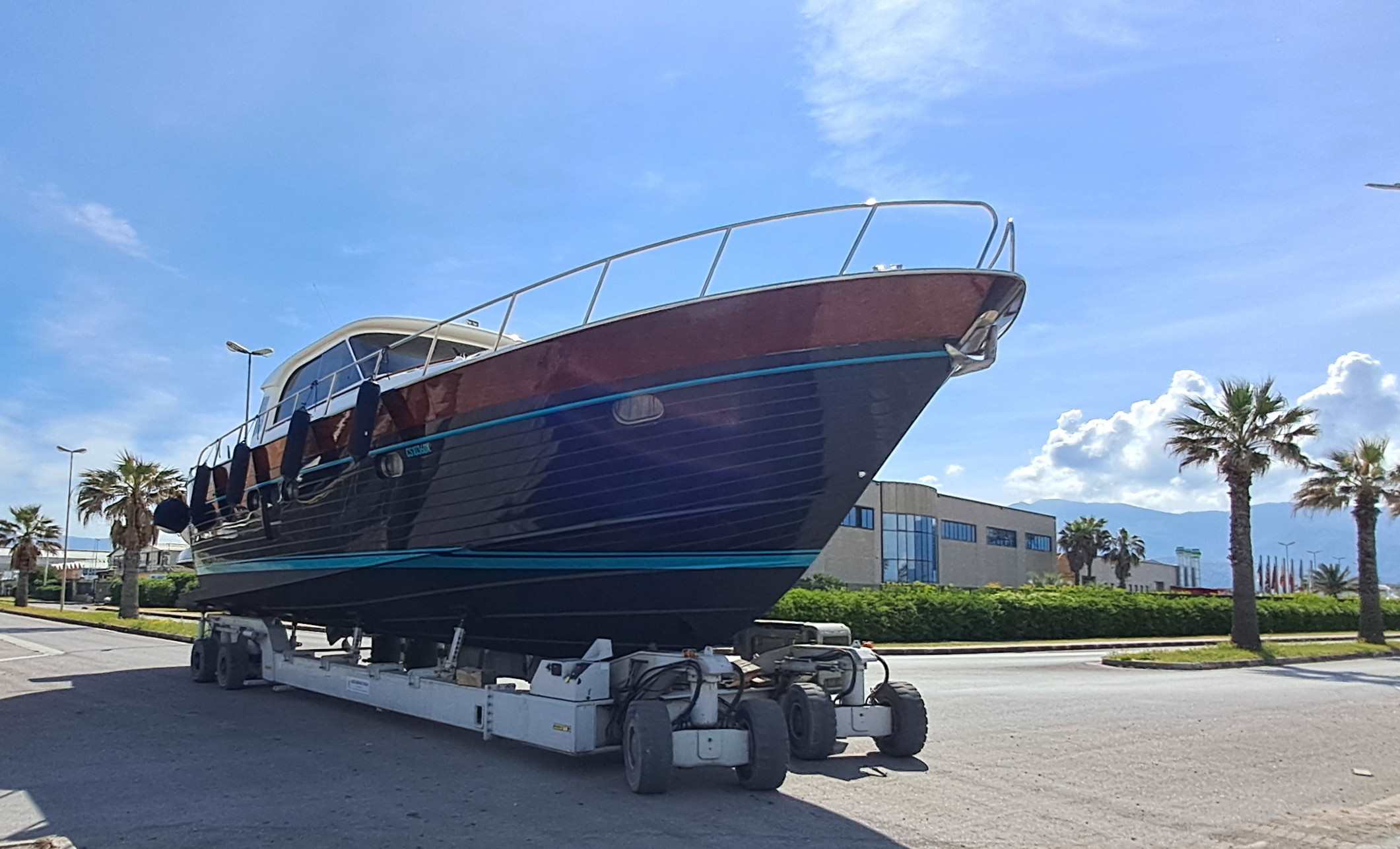 Apreamare Launches Refit Division for Sorrentine Gozzo Boats