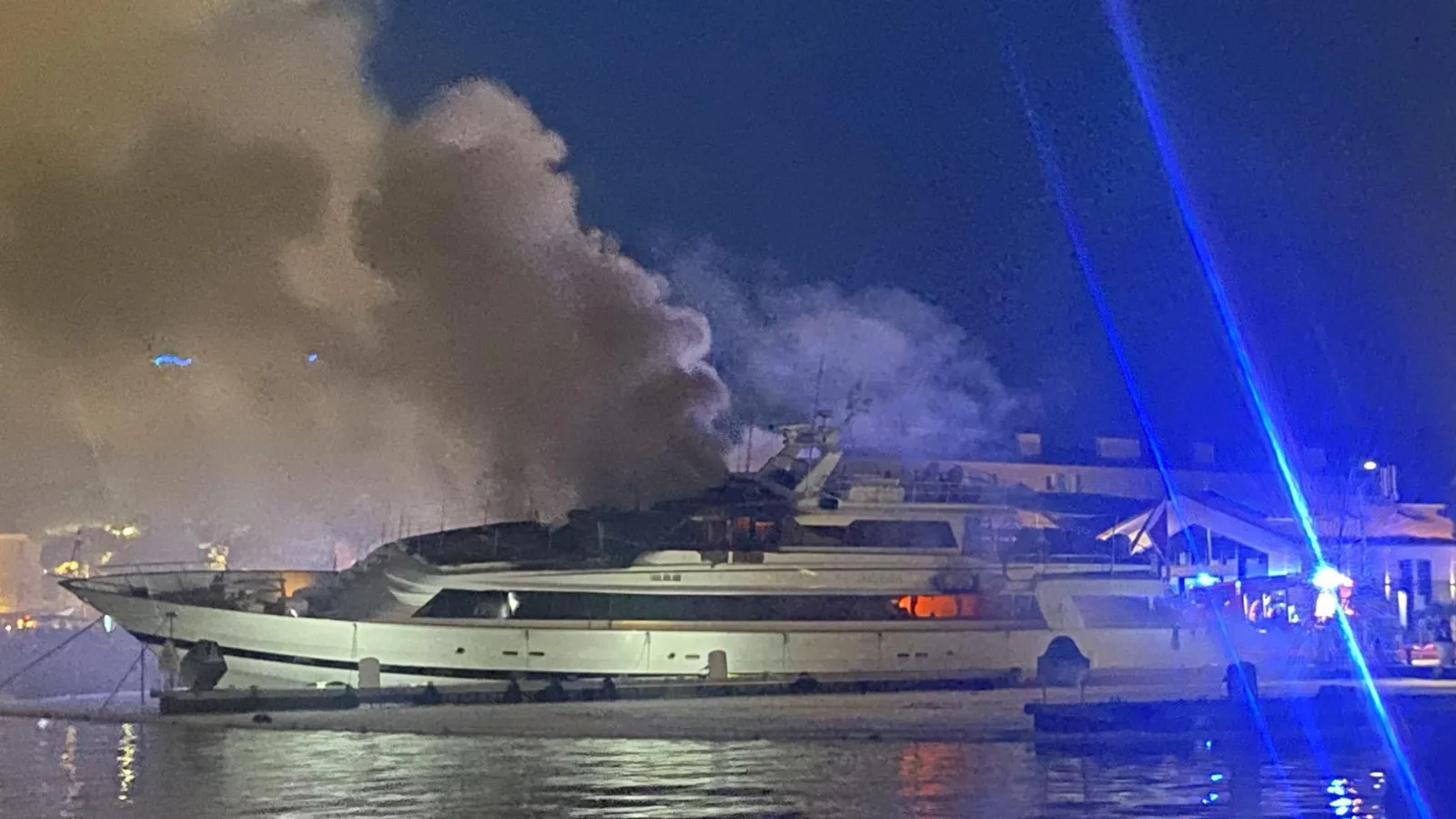 Salvage of 41m superyacht Sea Lady II begins in St Tropez