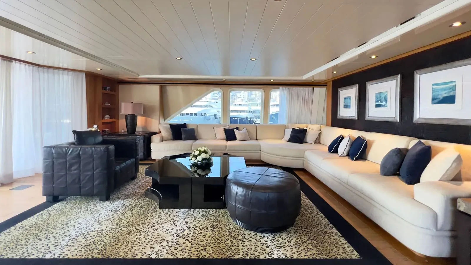 €1M price drop on 44m Heesen motor yacht Kijo