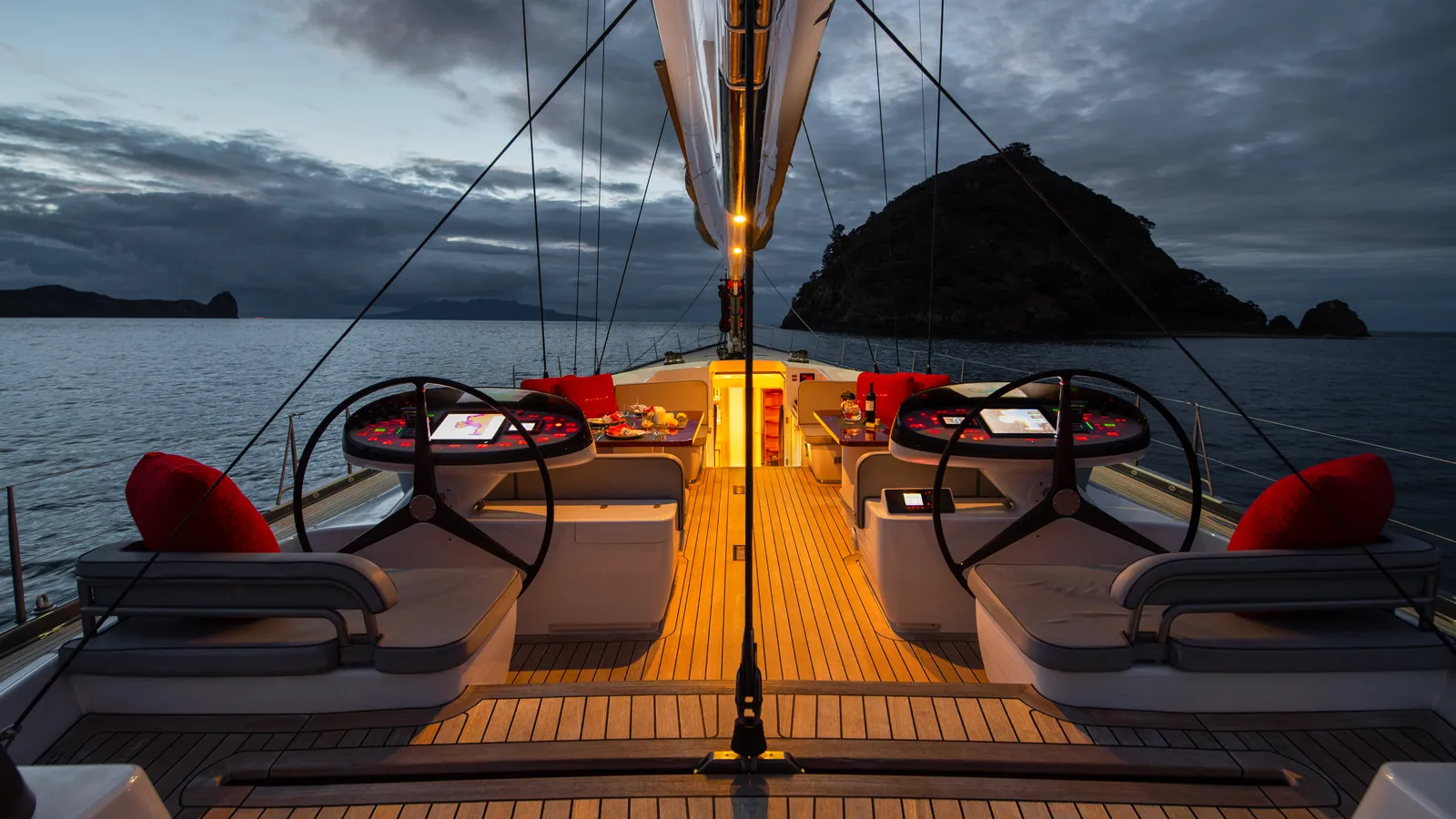 34m Dubois high-performance sloop Silvertip sold 34m Dubois high-performance sloop Silvertip sold