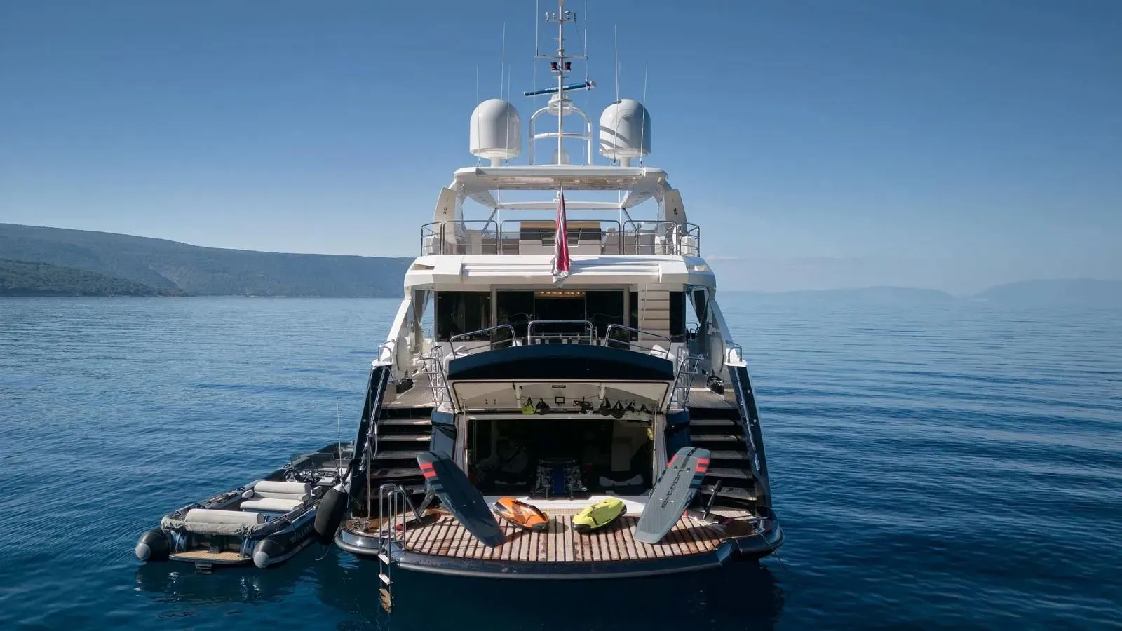€560k price reduction on 35m Sunseeker motor yacht Wicked Play