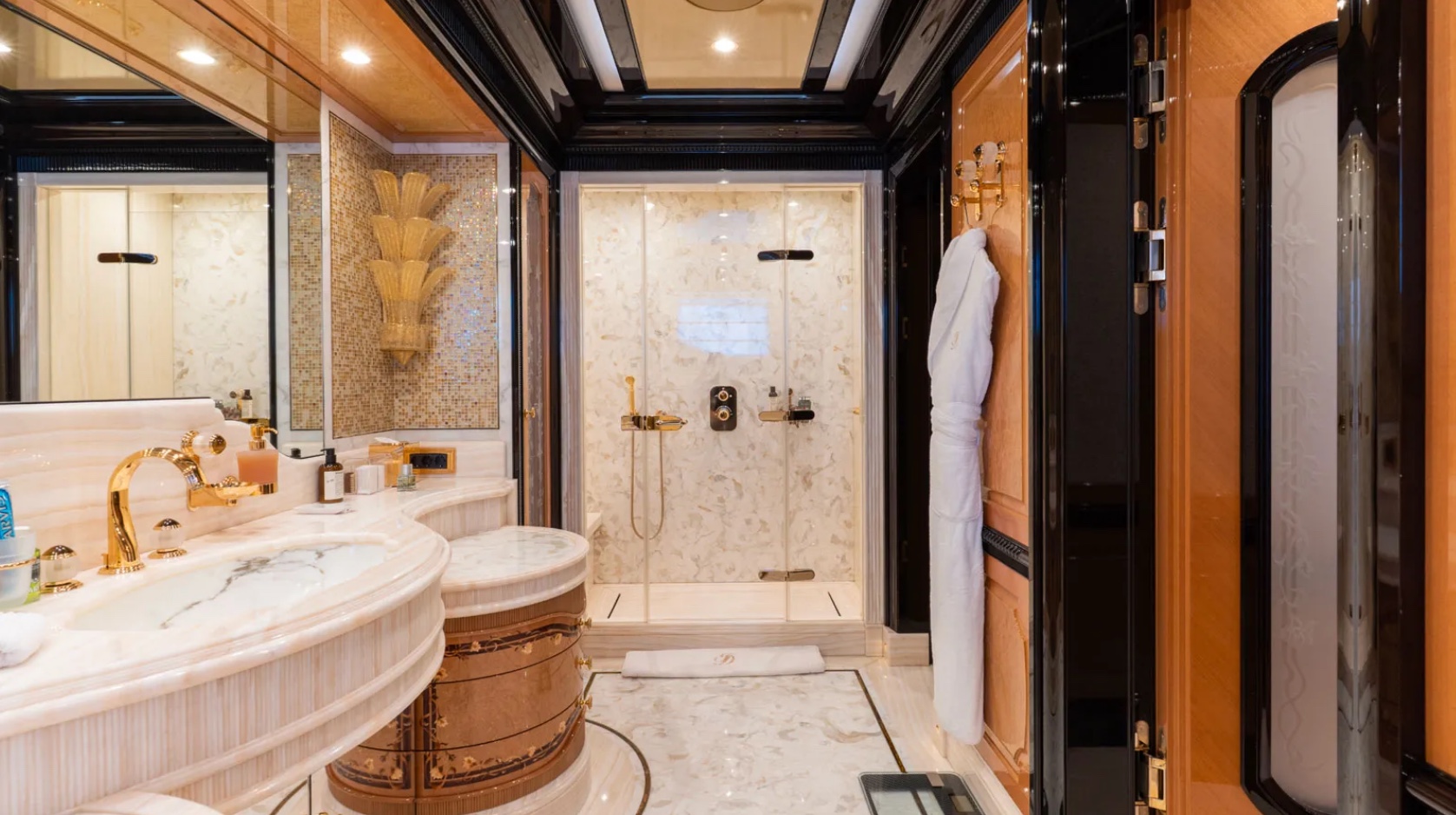 101m Superyacht I Dynasty Listed for Sale at €240 Million