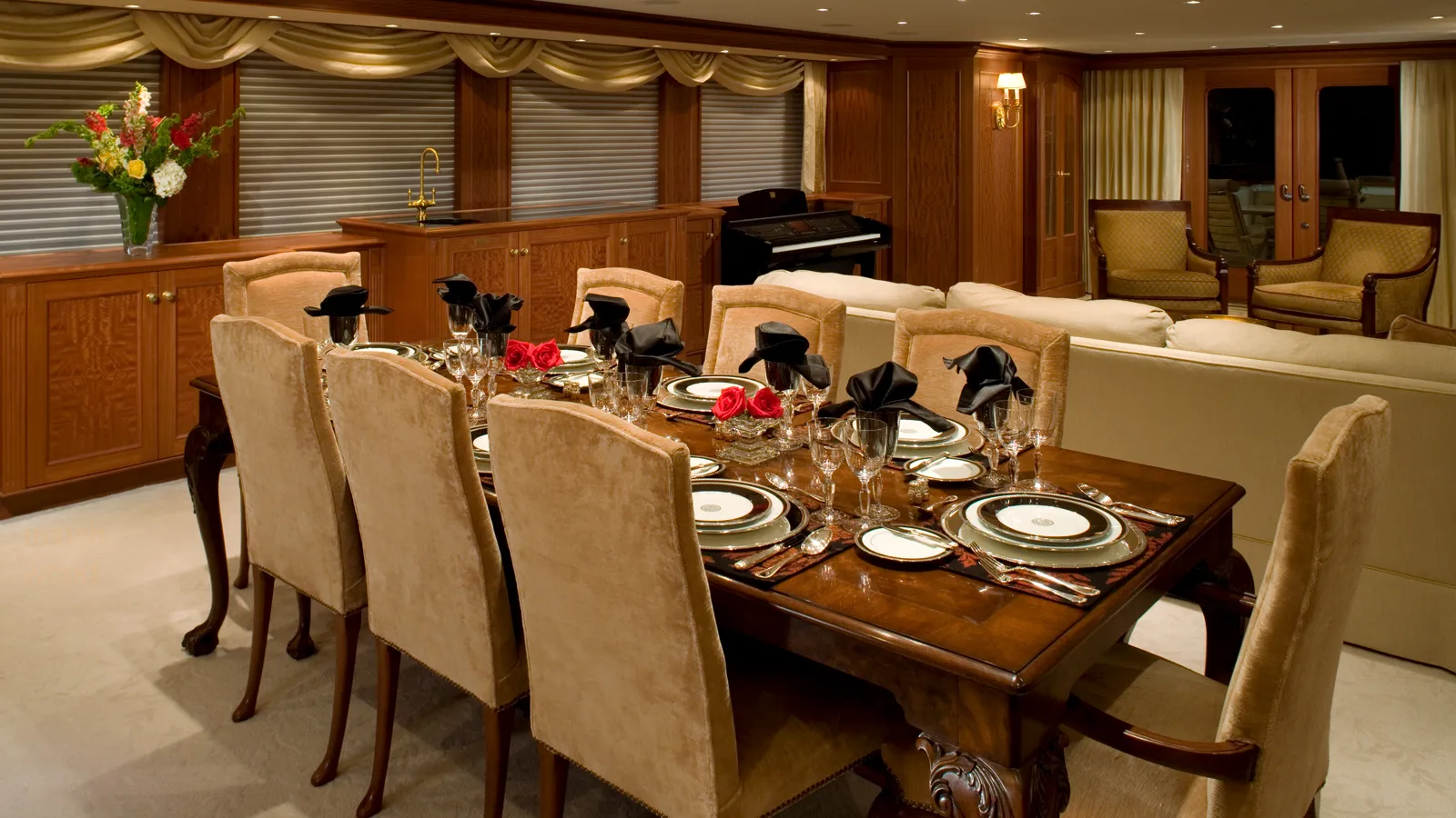 39m Burger motor yacht Areti I sold