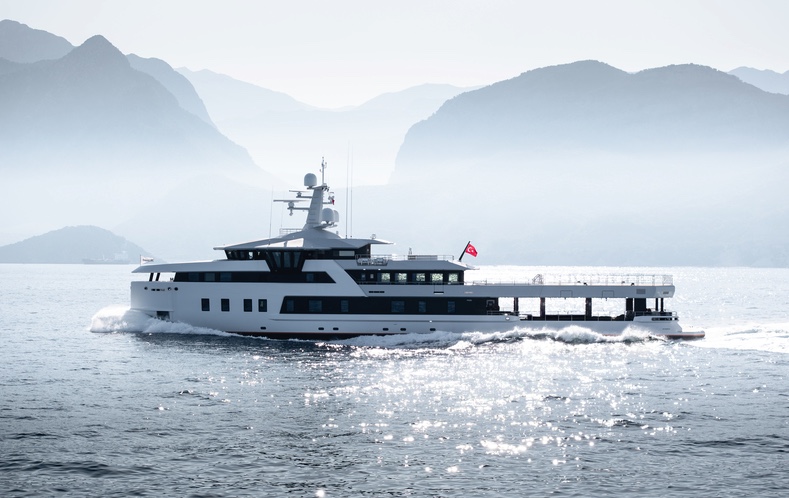 Damen Yachting Delivers Xplorer 60 and Yacht Support Vessel to Single Owner