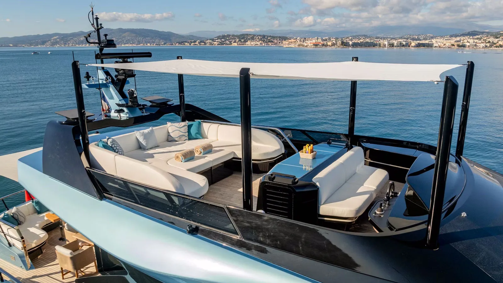 €1M price drop on 2024 Mangusta 104 REV motor yacht Delfina