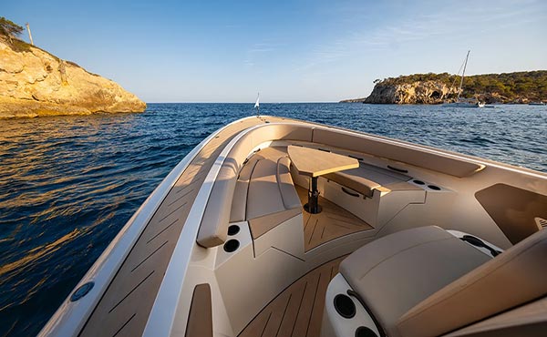 Market monopoly: Trialling the Wajer 38 S chase boat in Miami