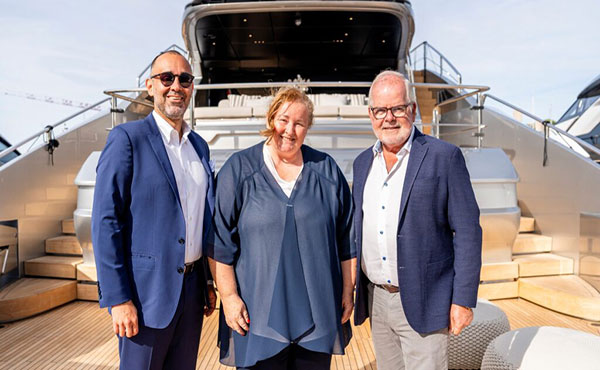 Pershing signs exclusive dealership agreement for US West Coast