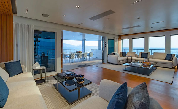 Further https://xeimg.jiagle.com/images/2025-11-05/Kq4vVnz1koH7fBF1wc2W2cEjSeRRnV7qEUwXjXVY.jpg.5M price reduction on 36m SilverYachts catamaran SpaceCat featured in The White Lotus