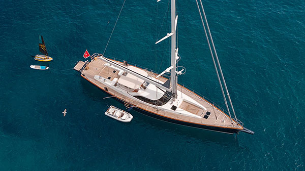 29m Dubois-designed sailing yacht Thila listed for sale