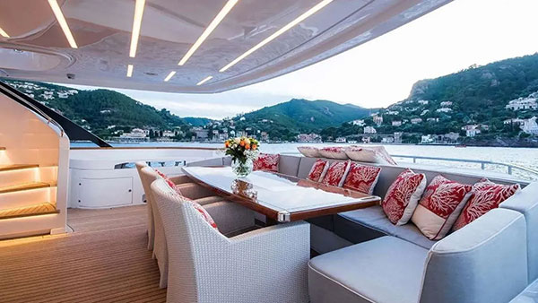 €500k price drop on Dreamline 34 motor yacht Soulmate €500k price drop on Dreamline 34 motor yacht Soulmate