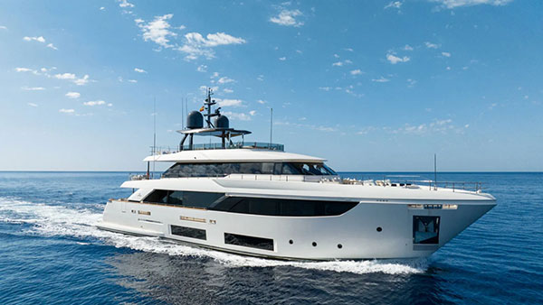 Custom Line's 33m motor yacht Mac One sold