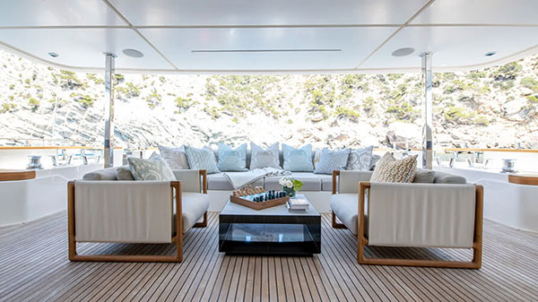 Custom Line's 33m motor yacht Mac One sold