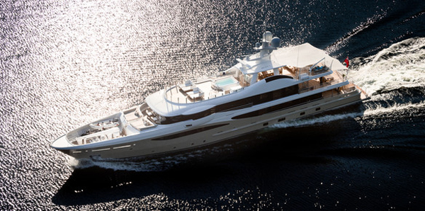 A Closer Look at the Charter Lifestyle of Superyacht Lili