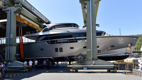 First Sanlorenzo SX88 crossover yacht launched