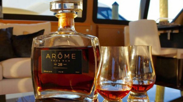 Yacht Broker Creates ARÔME Rum