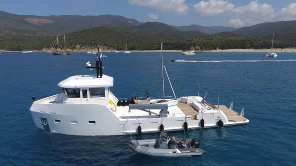 Take your charter appeal to the next level with Lynx Yachts' YXT range