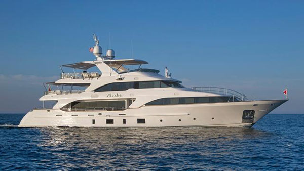 Benetti motor yacht Nomadess for sale