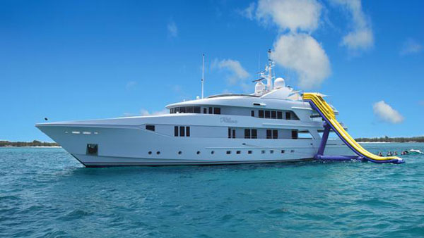 Admiral motor yacht Rhino for sale