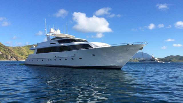 Westship motor yacht Tweener sold