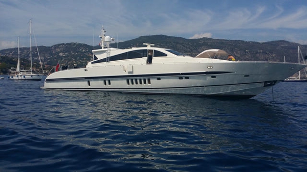 Arno motor yacht Cita listed for sale