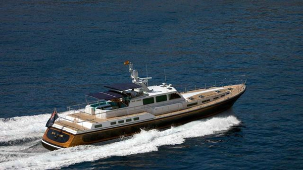 Further price cut on Nelson motor yacht Blue Legend