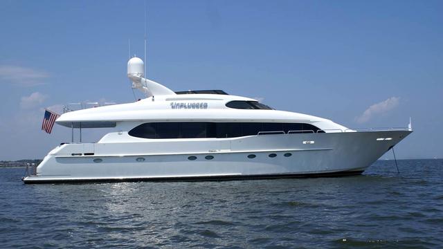 Further price cut on Lazzara motor yacht IV Tranquility