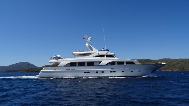 Ses motor yacht Sunrise listed for sale